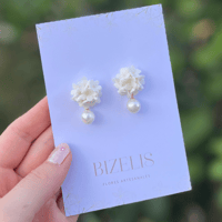 Image 3 of Pendientes biznaga y perlita 