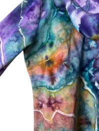 Image 11 of ♻️ UPCYCLED XXL Ladies Hoodie in Earthy Geode Ice Dye