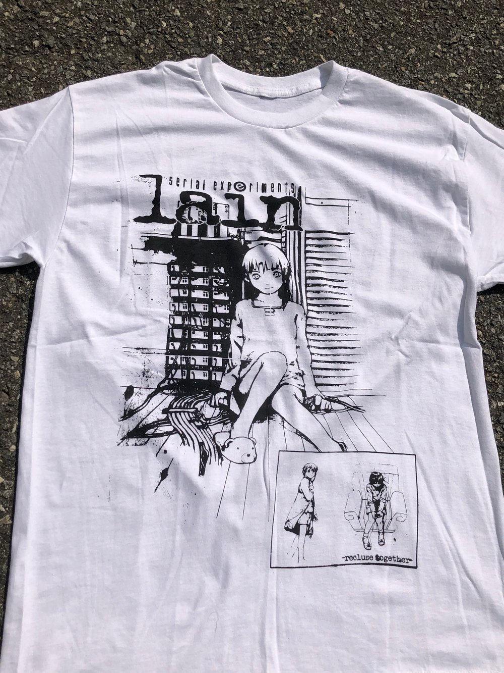 Lain tee v1