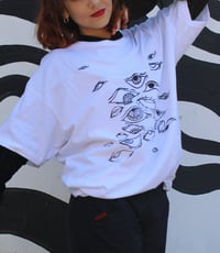 Image 4 of T-shirt Yeux