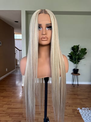 Image of Highlights blonde luxury (ready to ship)