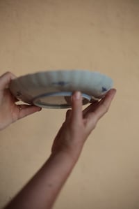 Image 2 of Schmuckteller, handbemalt, blau rot, eventuell alt und Japanisch (?) 