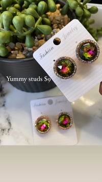 Yummy studs 