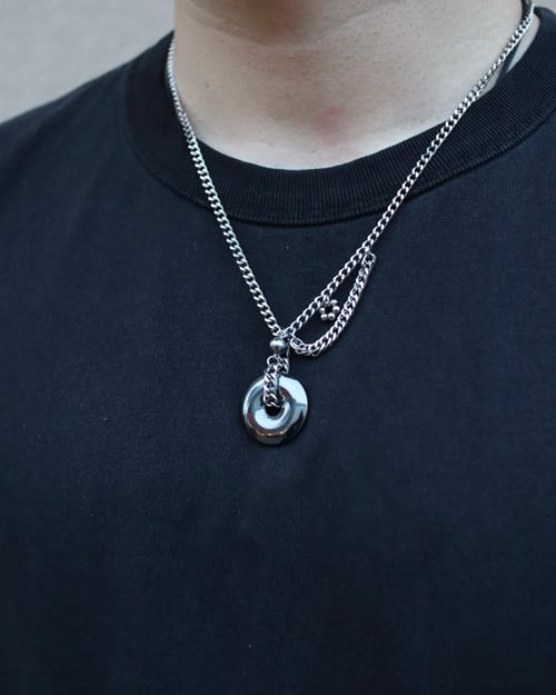 Image of ‘Clarity’ Donut Chain