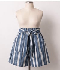 Image 2 of New size 18/20 Ashley Stewart Belted Shorts #826*9