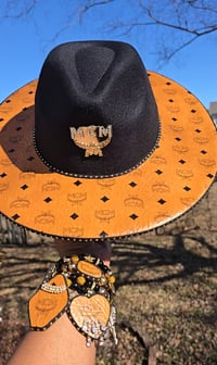 Mackin Cutie Fedora & 4 Stack