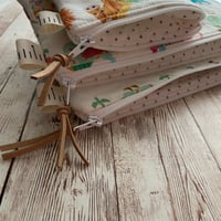 Image 8 of “Patchwork Farm” Medium/Small/OR Mini Quilted Zipper Bag