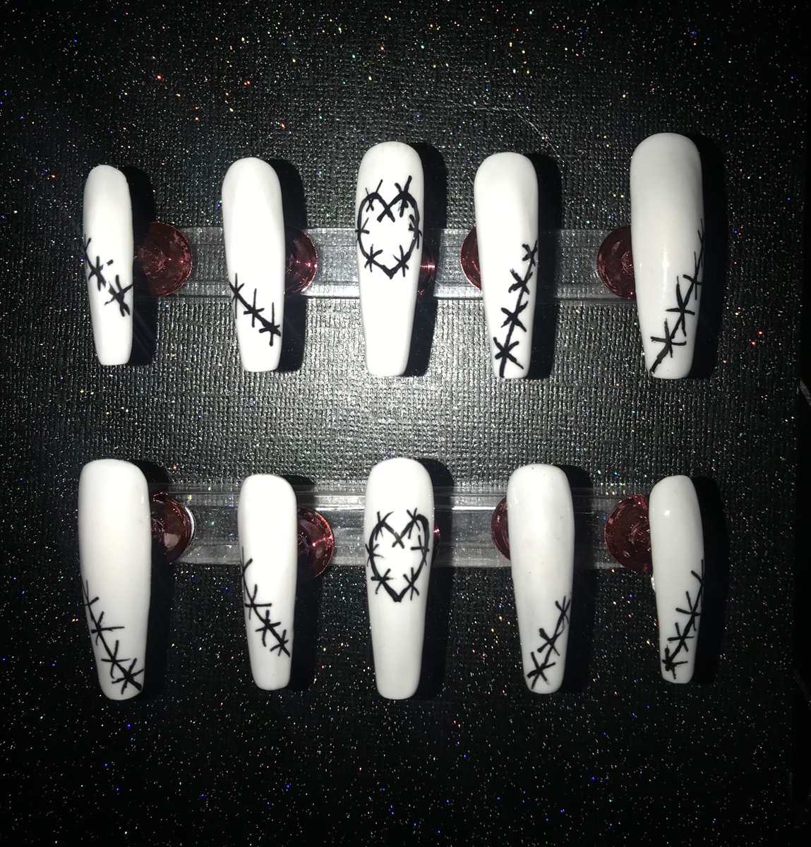 𝕭𝖆𝖗𝖇 𝖂𝖎𝖗𝖊 𝕹𝖆𝖎𝖑𝖘 🤍🖤 Beauty By hade