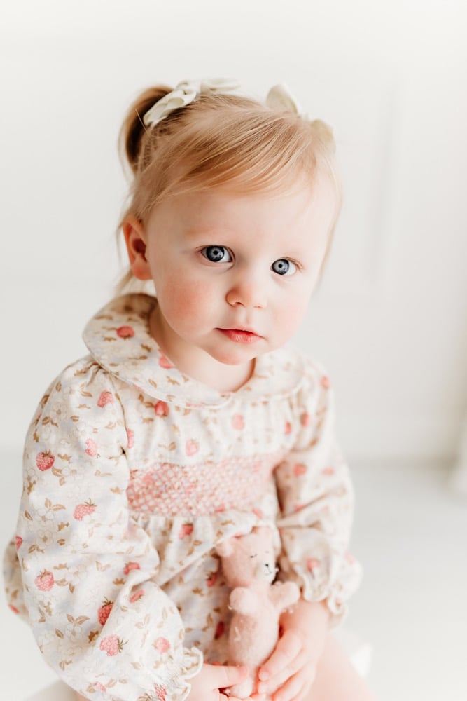 Image of Milestone Mini Session {Studio}