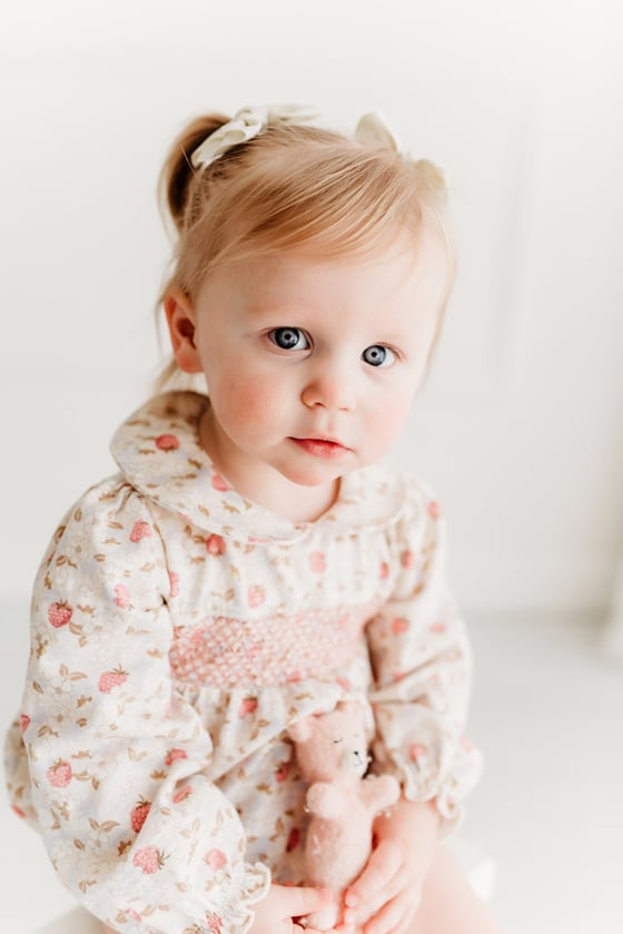 Image of Milestone Mini Session {Studio}