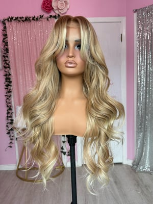 Image of Gwen luxury free part (ready to ship)