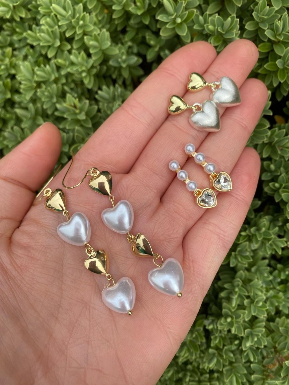 beautiful pearlescent heart style earrings!