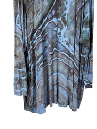 Image 4 of 3X PLUS Jersey Knit Open Cardigan in Muted Blue Stone Geode Ice Dye