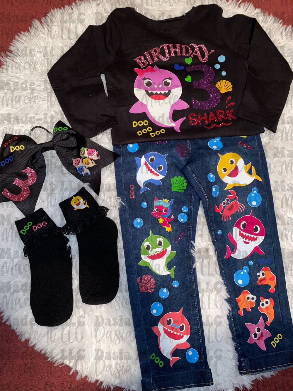 Image of Girls Custom T-shirt & Pants Set