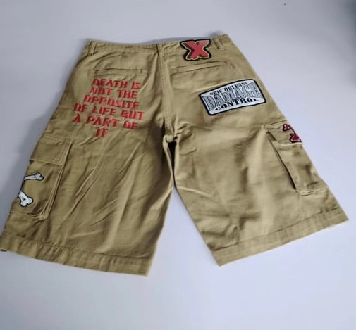 Oversized cargo shorts 