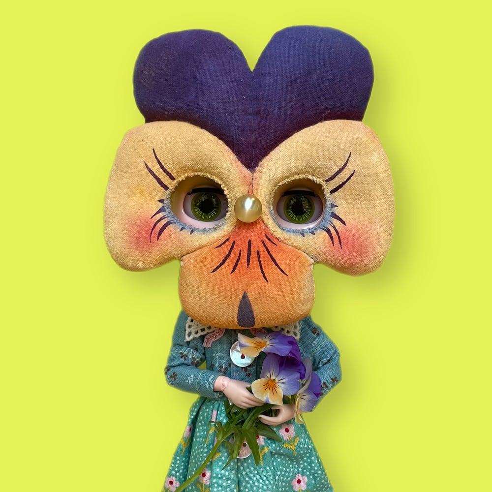 Image of Pansy Blythe Mask