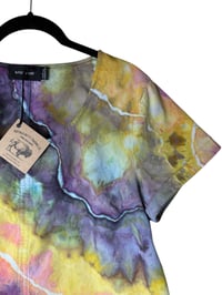 Image 3 of ♻️ UPCYCLED M Woven Top in Muted Euphoria Geode Ice Dye