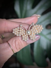 Image 2 of Glitz Glam Pearl Butterfly 