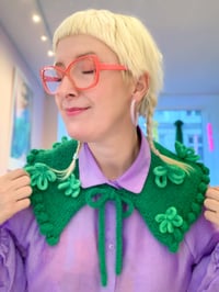 Image 2 of Sofie and Iris Green Bubble Collar Flower edition 