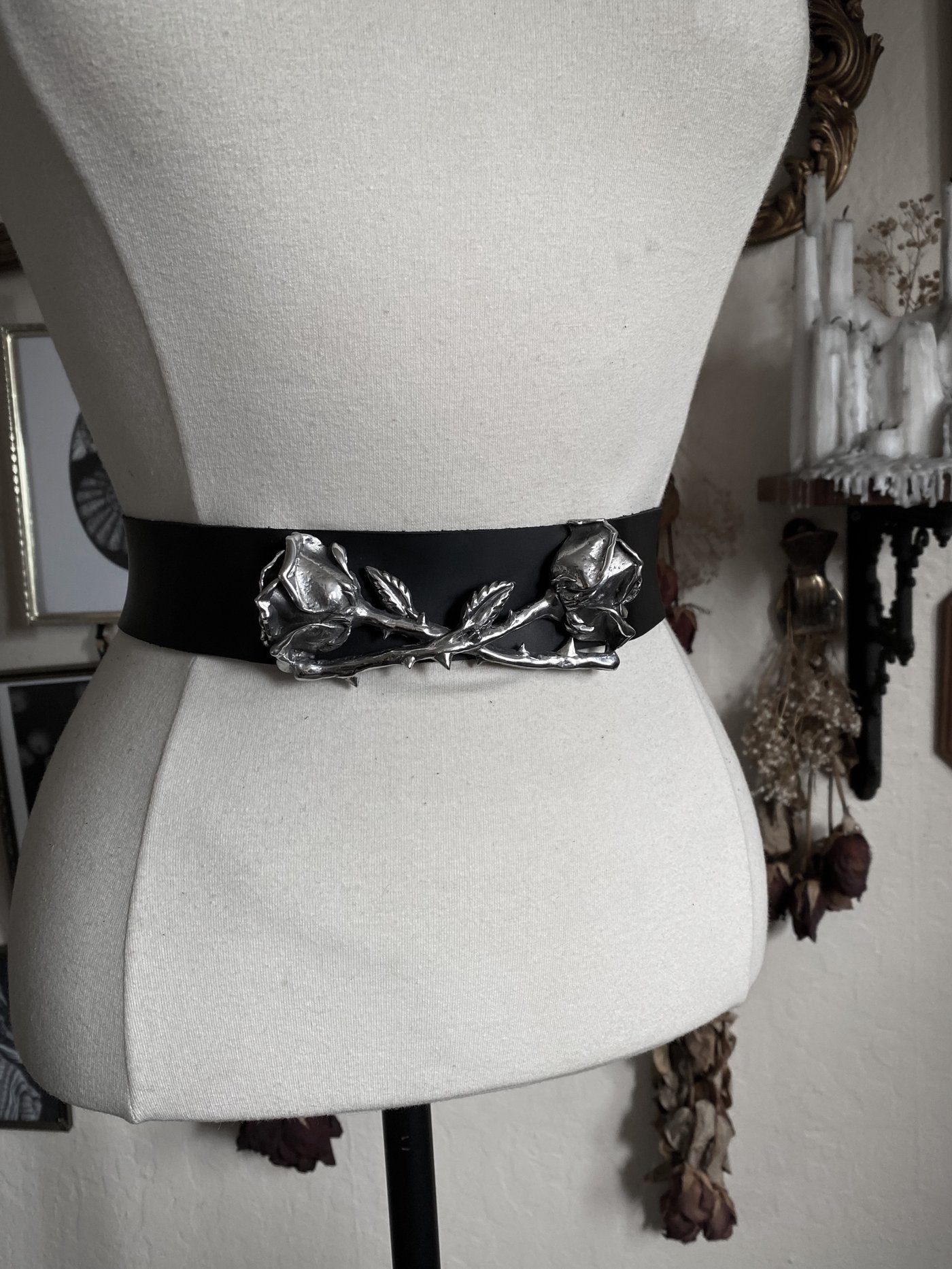Crossed Roses Belt | In Her Bones