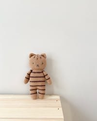 Image 1 of DOUDOU CROCHETÉ chat tigré