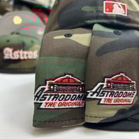 Image 3 of New Era 59Fifty OE Woodland Camo Black Dome 