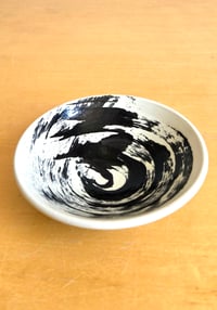 Image 1 of Variable Brush stroke Dish