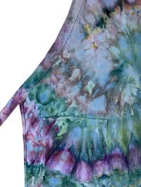 Image 4 of 100% Cotton Adult Pocket Apron in Cool Muted Spiral Ice Dye