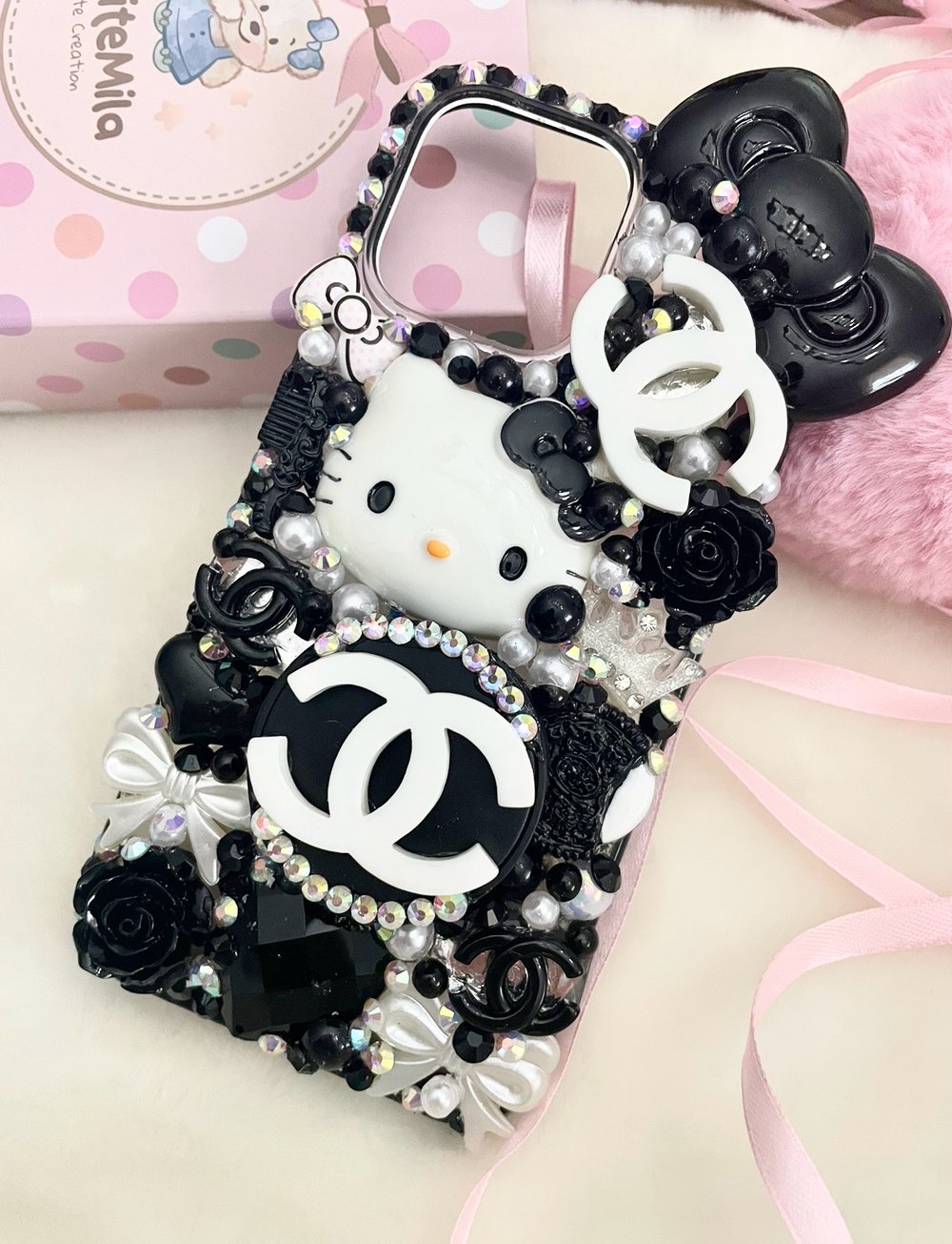 Gorgeous Black White Kitty Phone Case