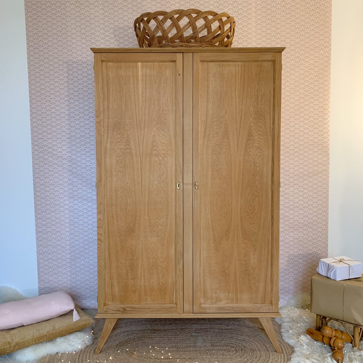 Image of VENDUE/SOLD OUT Armoire Compas Palmette