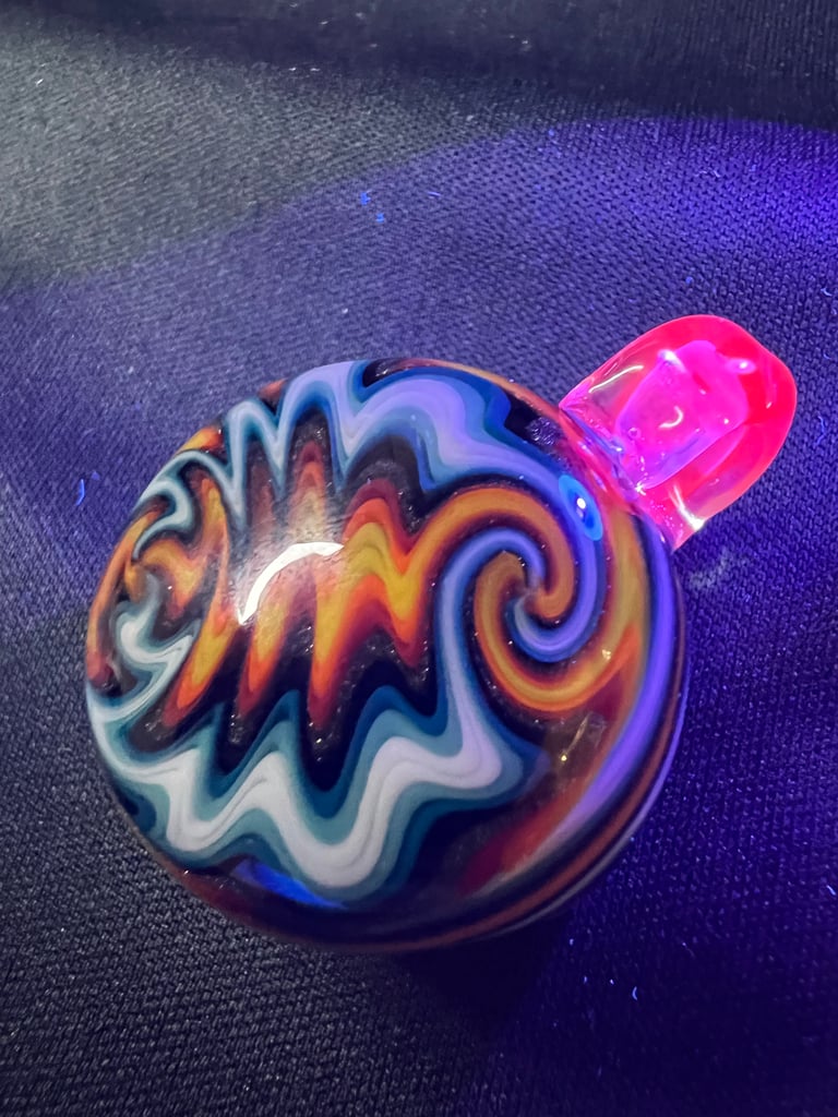 Fire/Ice Wag Stash Pendant Image 3