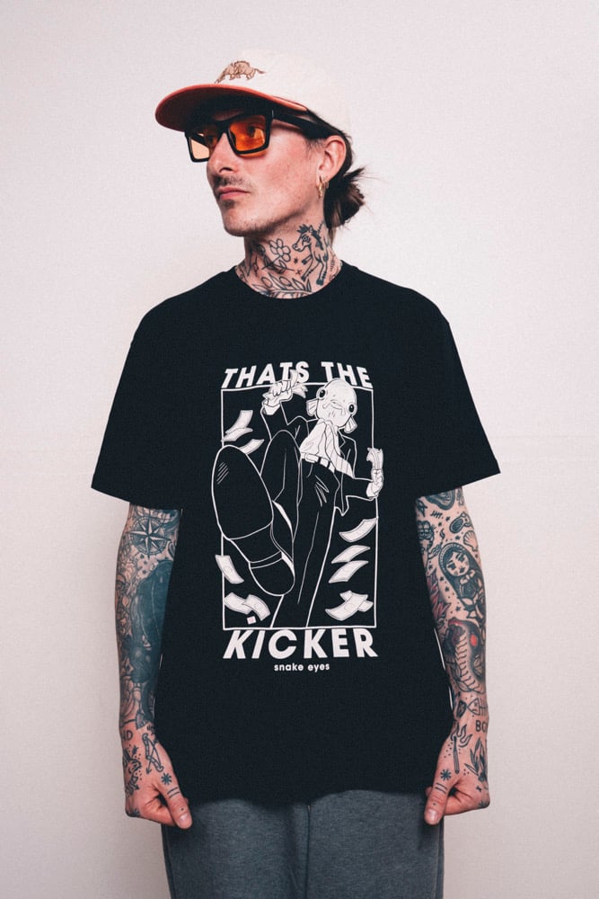 ‘the kicker’ t-shirt