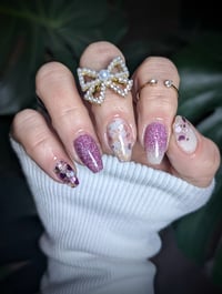 Glitz Glam Pearl Bow