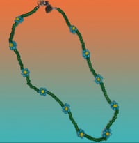 Blue daisy chain necklace 