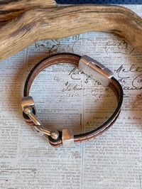 Image 10 of The Simple Horseshoe 