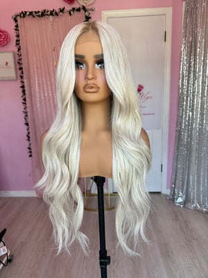 Image of icy blonde light brown roots (pre order)