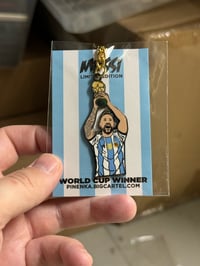 Image 2 of Messi WC Keyring