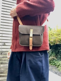 Image 4 of Handbag Made In Grey Brown Oiled Leather