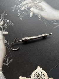 Image 2 of Broche en argent massif, fin XIXème siècle début XXeme s. Parapluie 