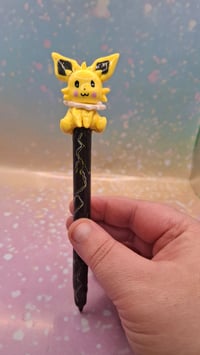 Jolteon pen