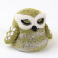 Image 1 of NEEDLE FELTING KIT OWL (NFKO)