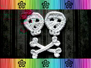 Image of Skull and Crossbones Applique Pattern