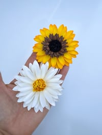 Image 1 of ONLY Sunflower/ Daisy Die #205 