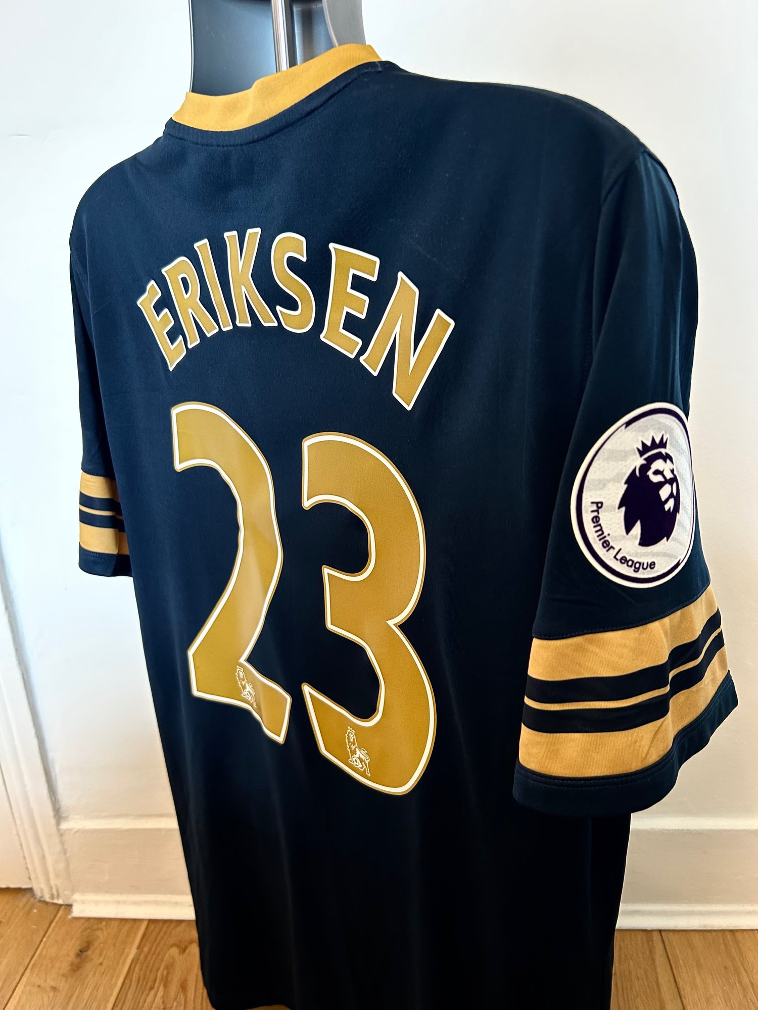 Image of Tottenham Hotspur “ERIKSEN 23” 2016/17 Away Shirt + PL patches (XL)