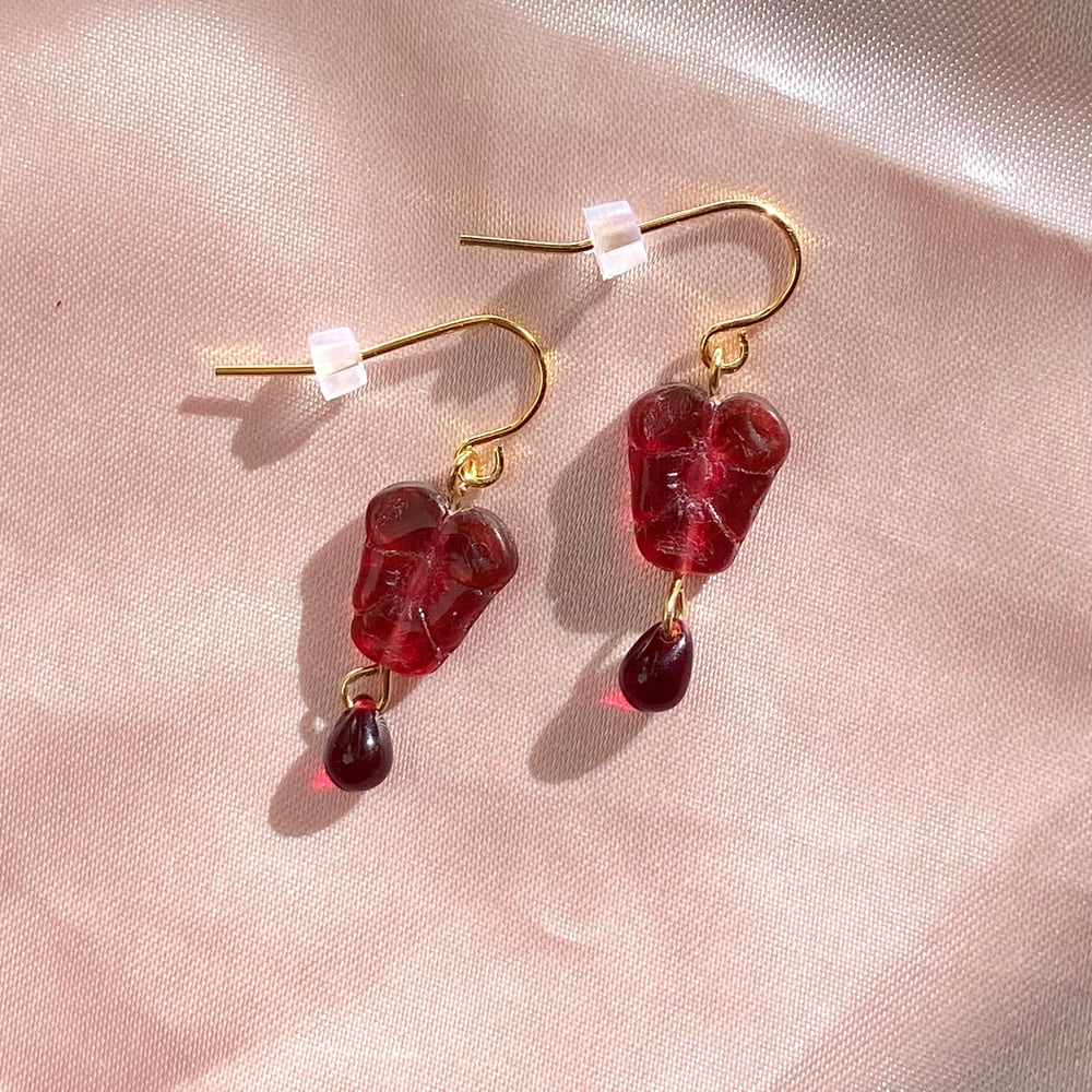 Image of bleeding-hearts flower earrings