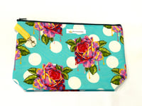 Image 2 of Med Zippered Bag 🩵