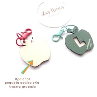 Image 3 of  Llavero Manzana Súper Profe con Inicial Calada