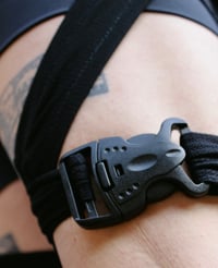 Image 3 of YARA shorts, green velour, straps