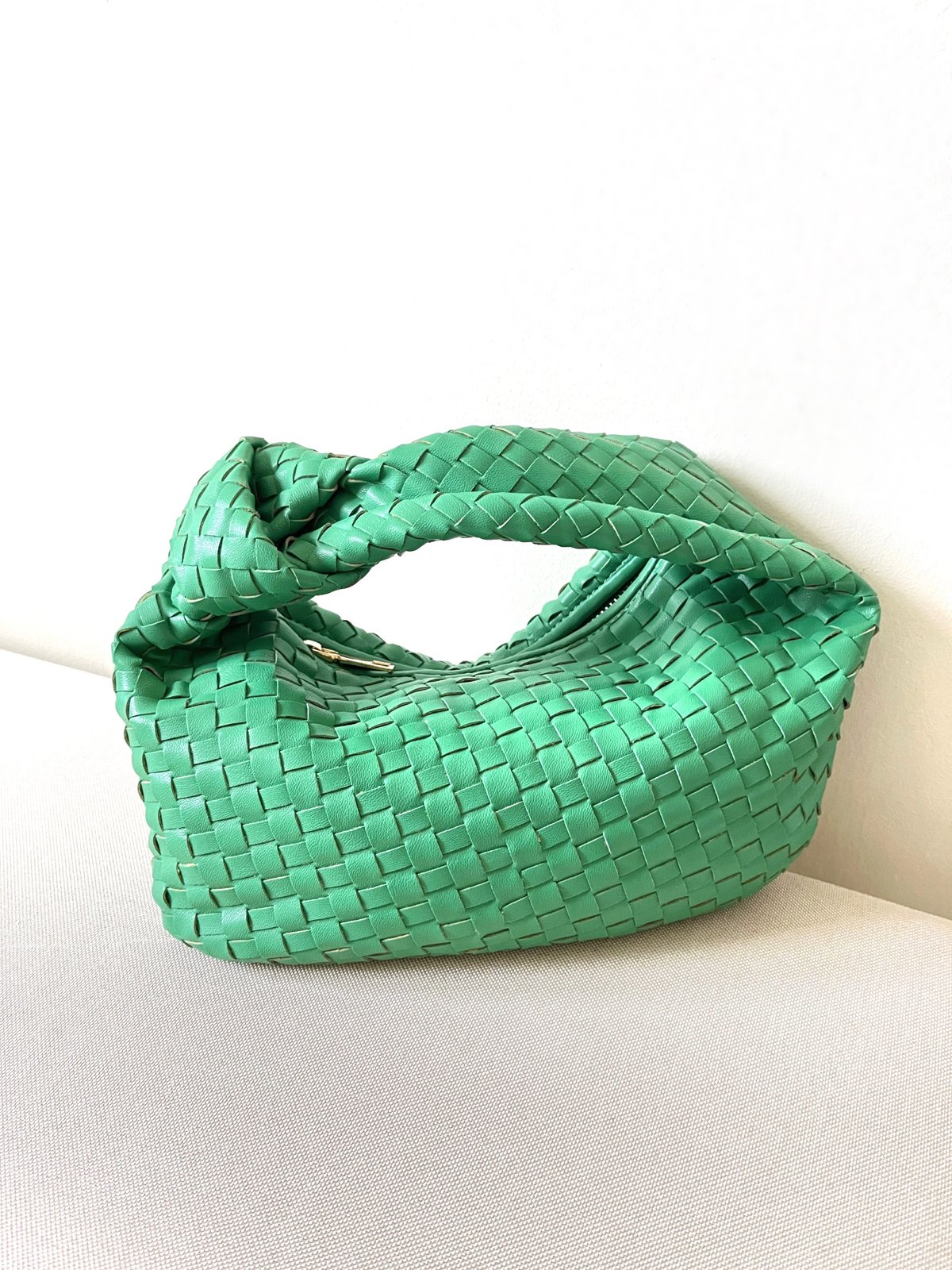 weave knot bag