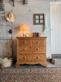 Image 9 of La commode anglaise 